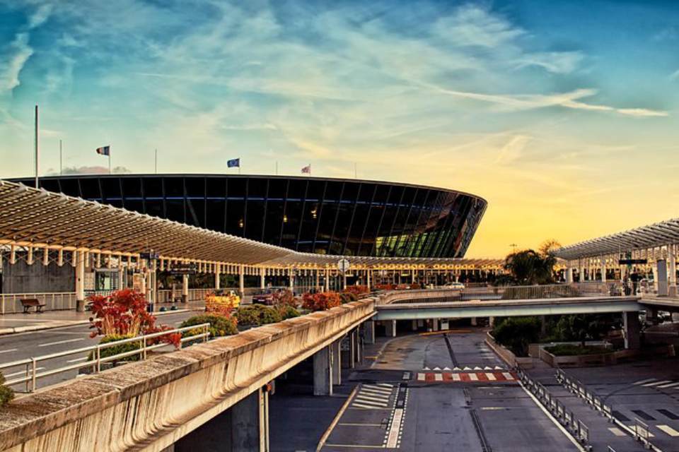 Transfert Aéroport Cannes